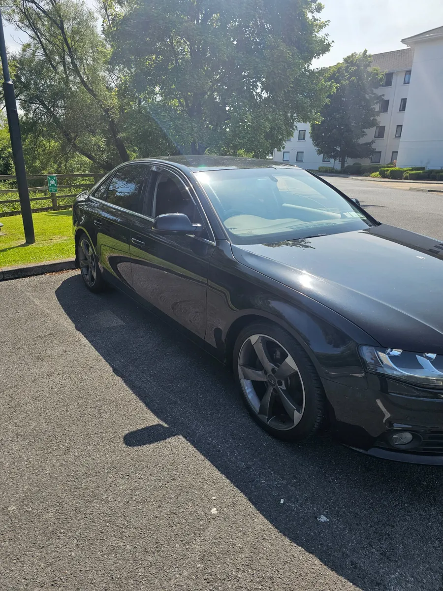 Audi A4 2011 - Image 2