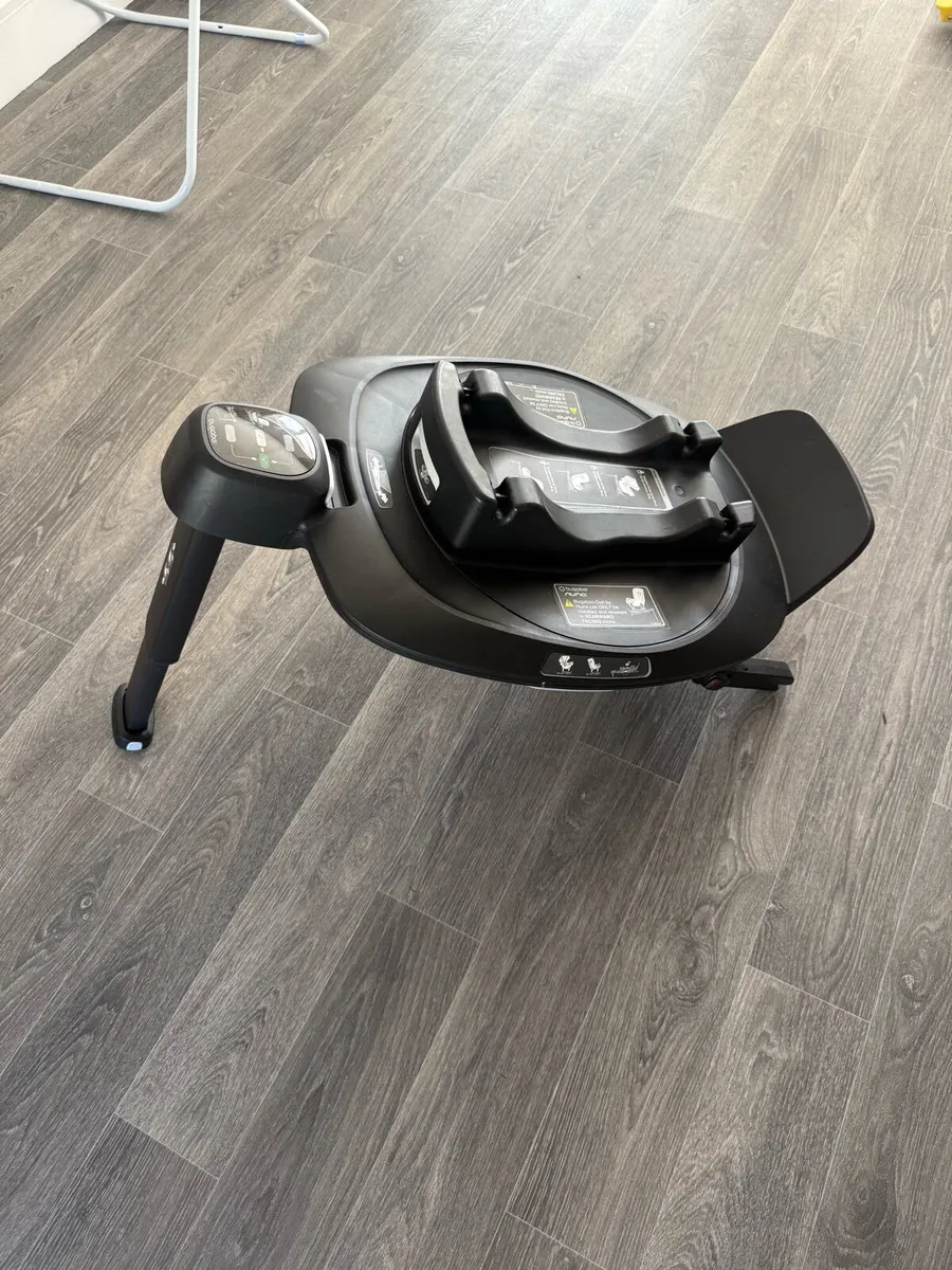 Bugaboo car seat isofix - Image 4
