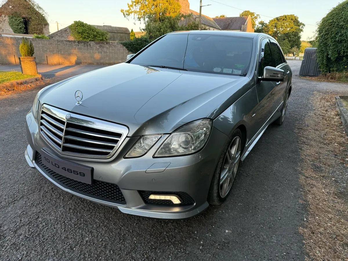 Car sale - Image 1
