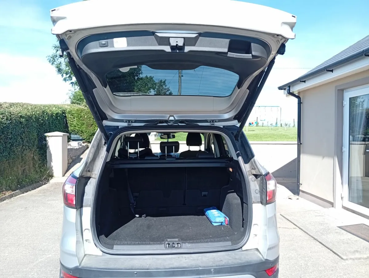 Ford Kuga 2018 - Image 4