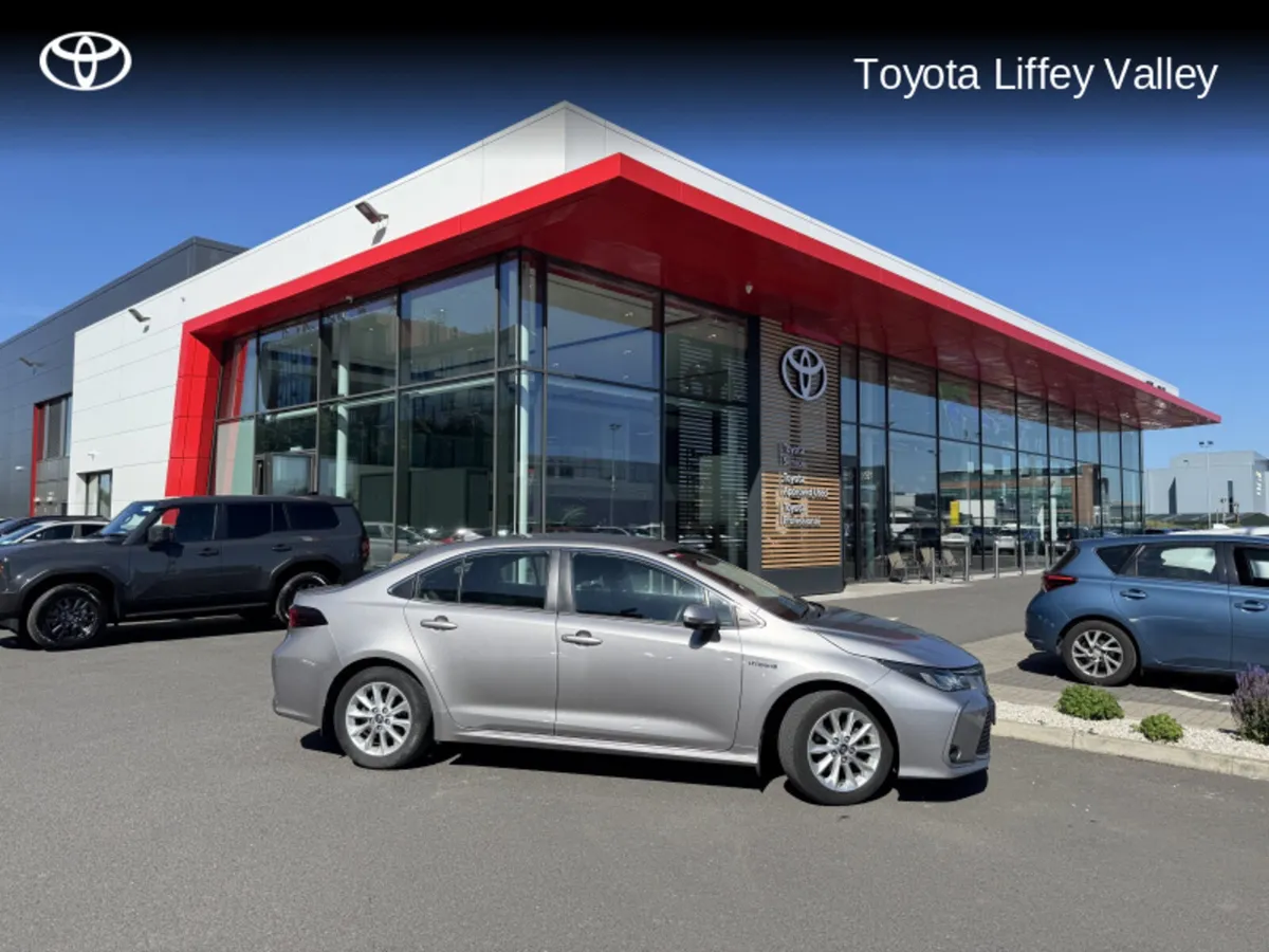 Toyota Corolla LUNA SAL 4DR AUTO - Image 1
