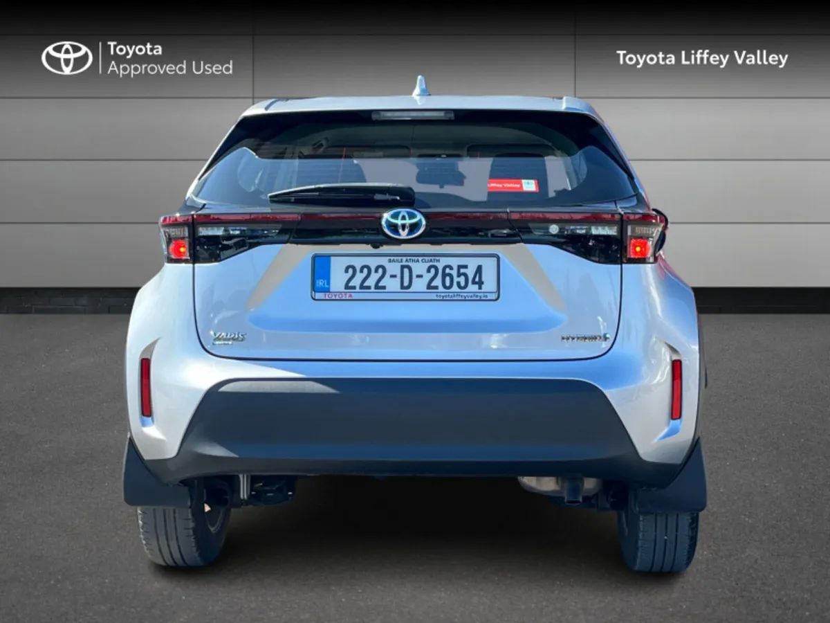 Toyota Yaris YARIS CROSS LUNA AUTO - Image 4