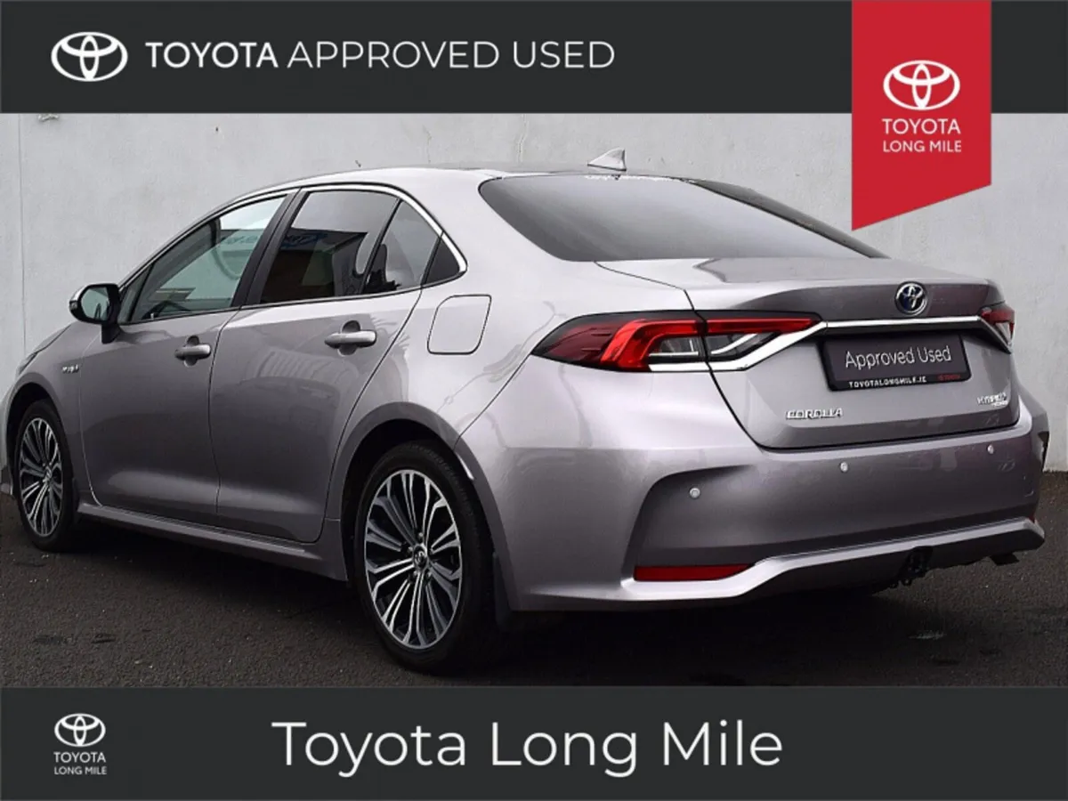 Toyota Corolla 1.8 Hybrid Luna Sport 4DR - Image 3