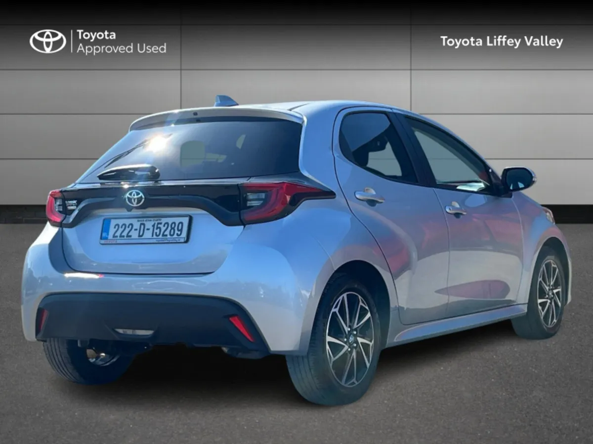 Toyota Yaris YARIS 1.0 LUNA SPORT - Image 2