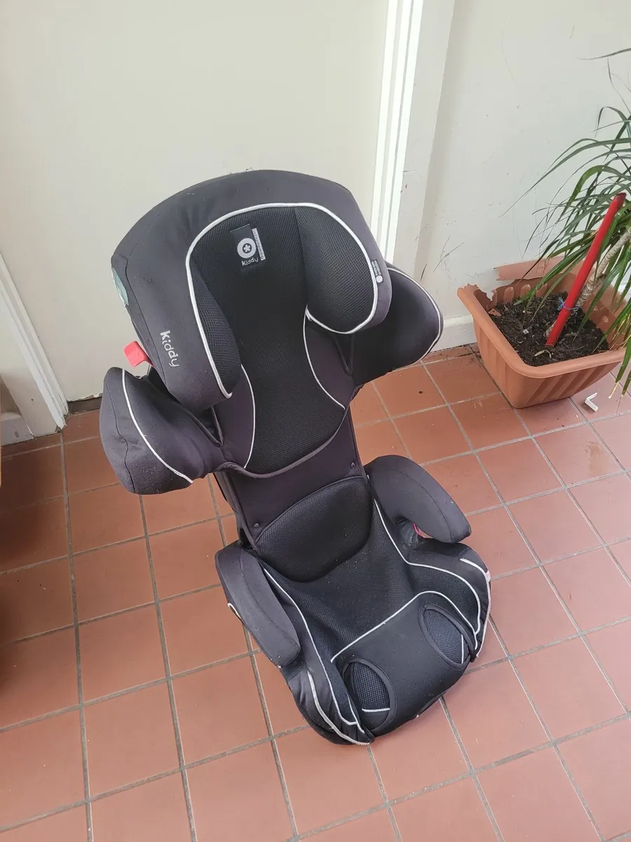 Car seat - Image 3