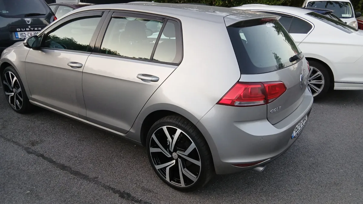 VOLKSWAGEN GOLF 1.6 TDI COMFORT LINE MODEL - Image 4