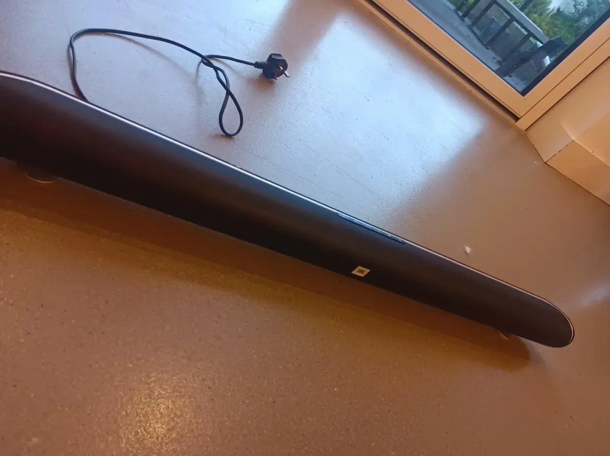 Soundbar - Image 1