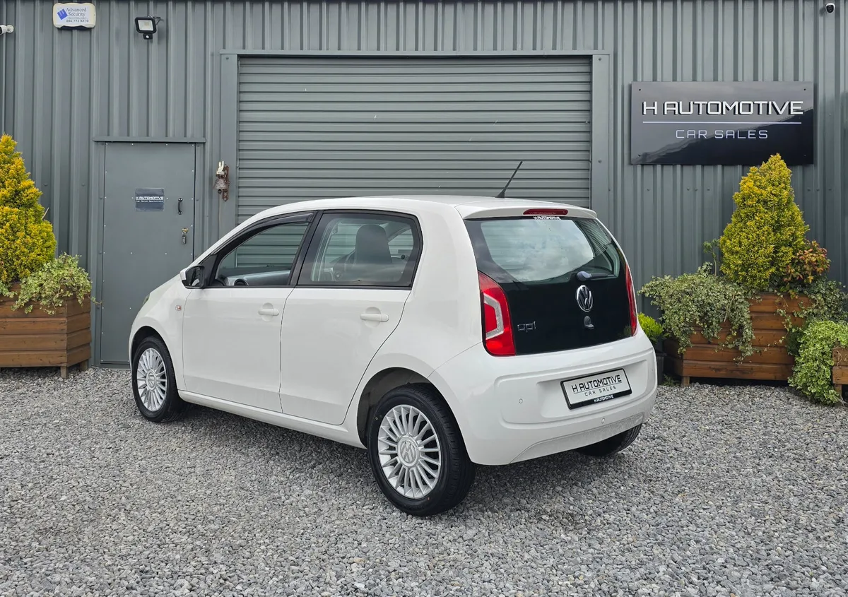 2014 VOLKSWAGEN UP! HIGH UP MODEL AUTO - Image 3