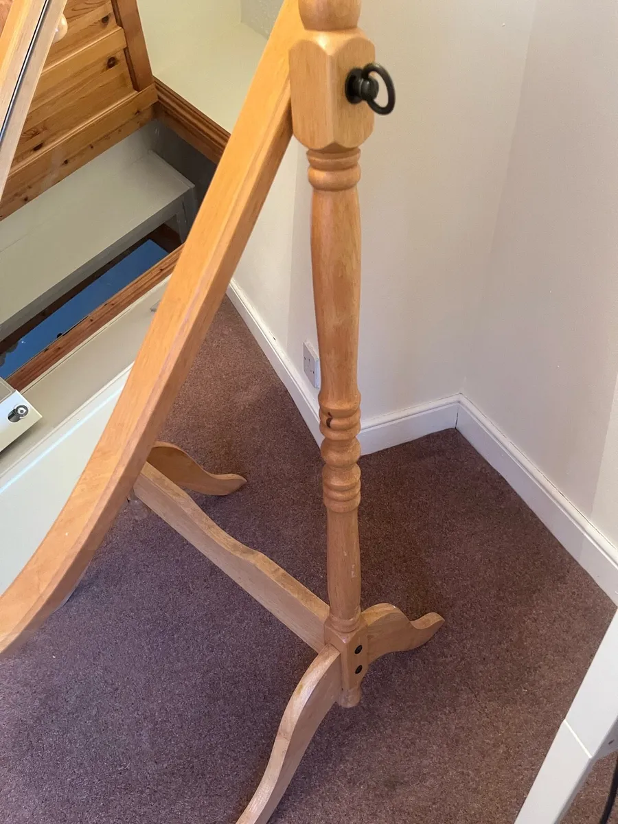 Free standing mirror - Image 3