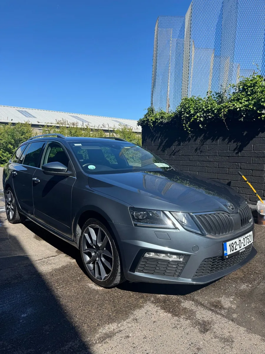 Skoda Octavia VRS 2.0 TDI DSG 4x4 🔥 Low Miles - Image 2