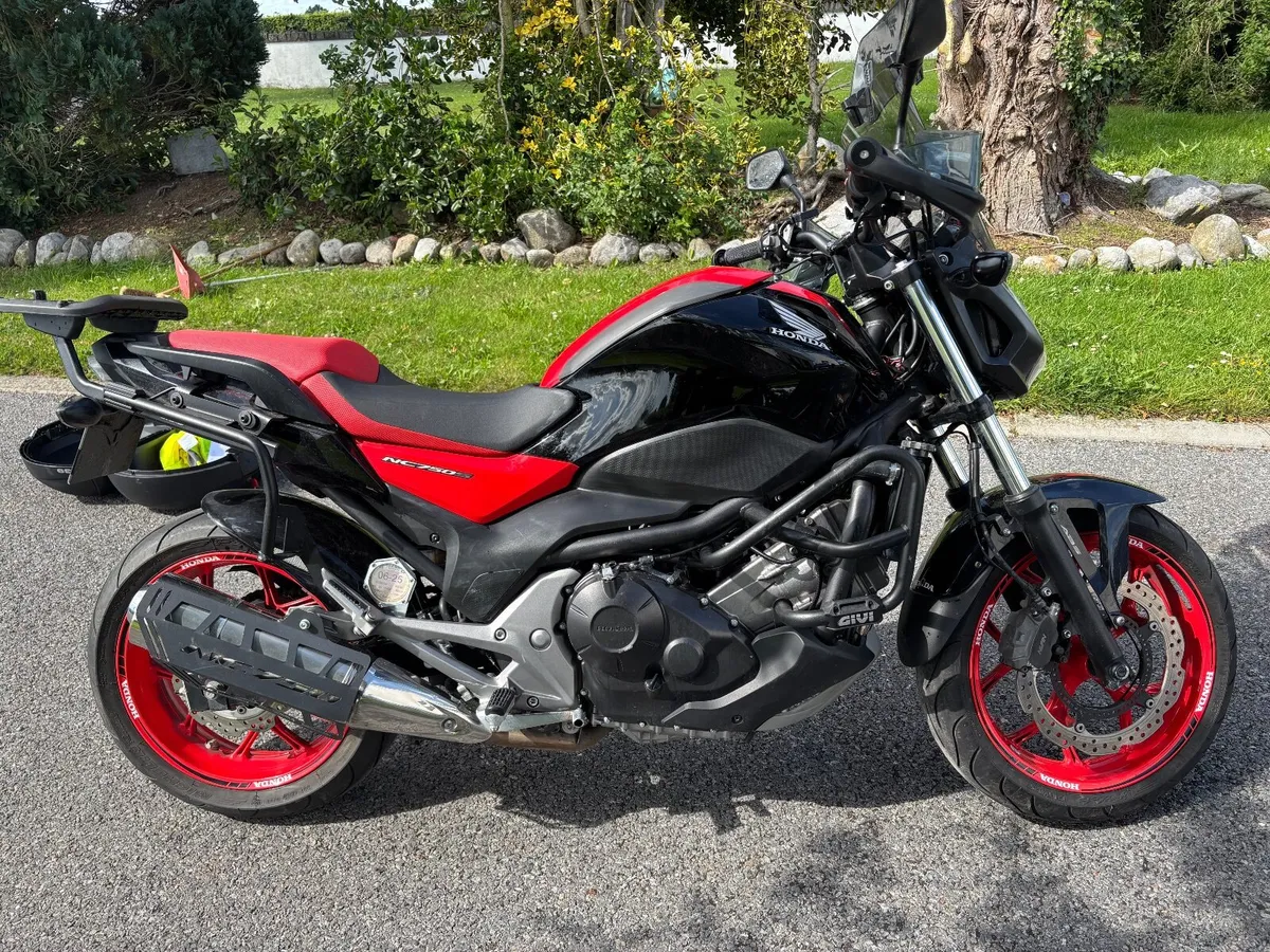 2016 Honda NC 750 s only covered 10km from new - Image 1