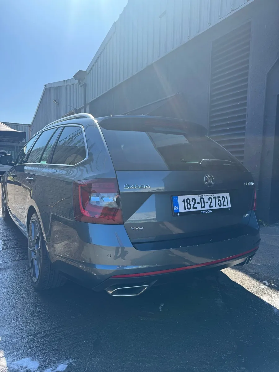 Skoda Octavia VRS 2.0 TDI DSG 4x4 🔥 Low Miles - Image 4