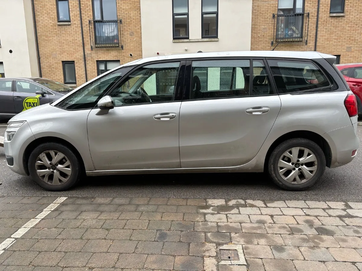 Citreon C4 …7 seater NCT 10/25 - Image 2