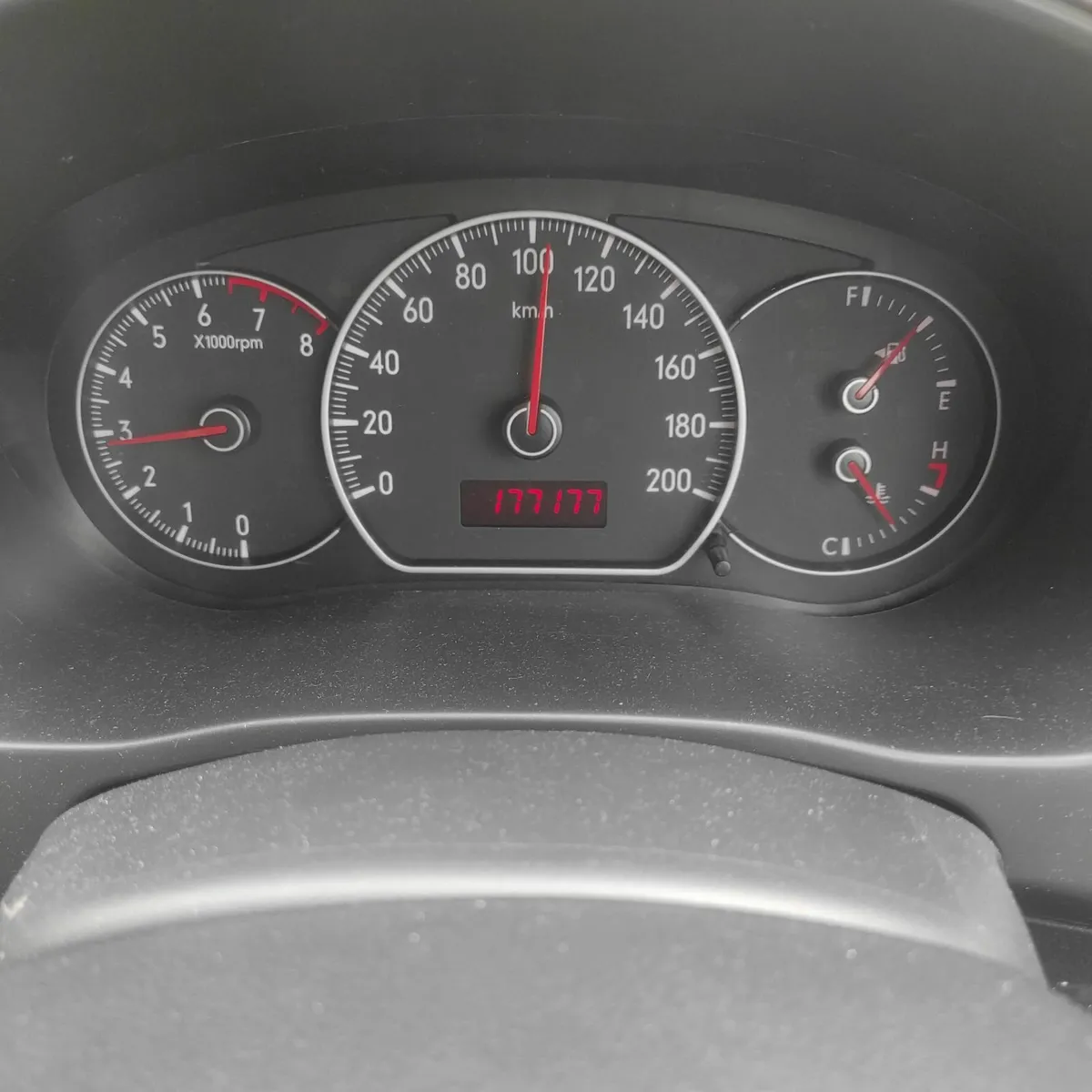Suzuki SX4 2010 - Image 2