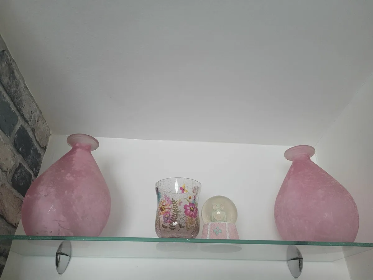 Decorating - Image 2