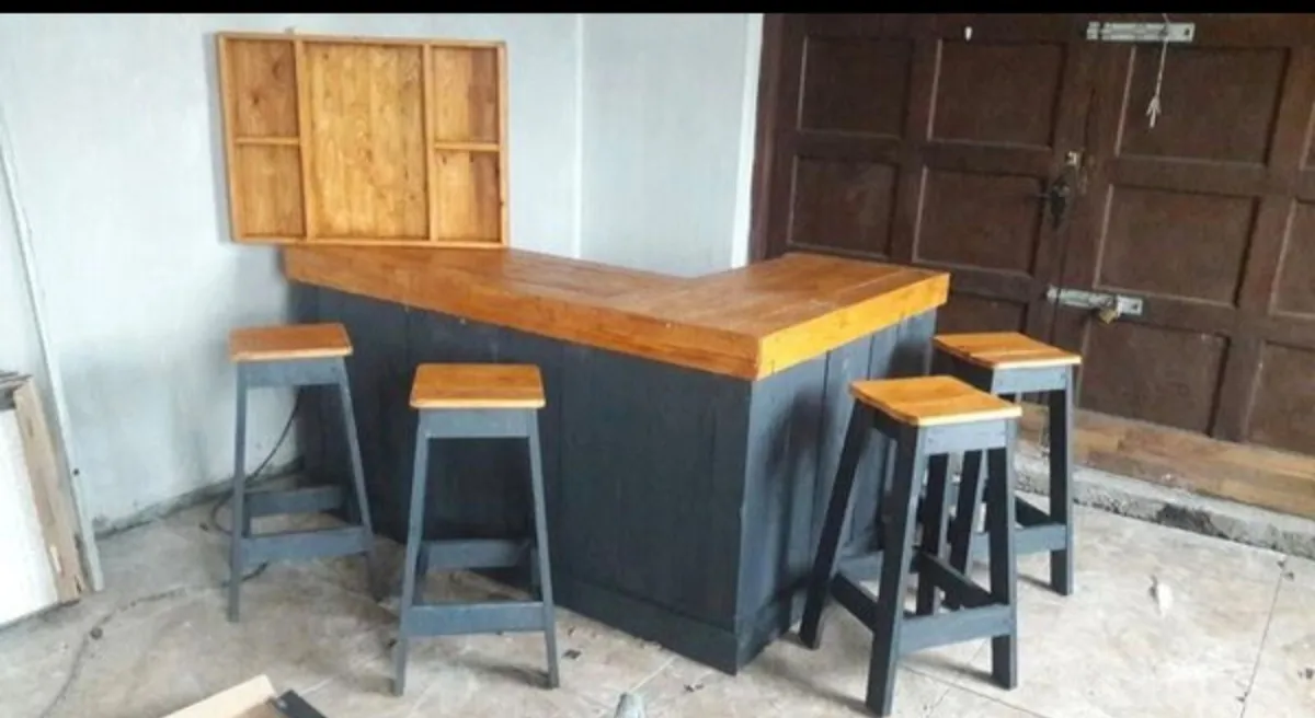Handmade rustic homebar - Image 3