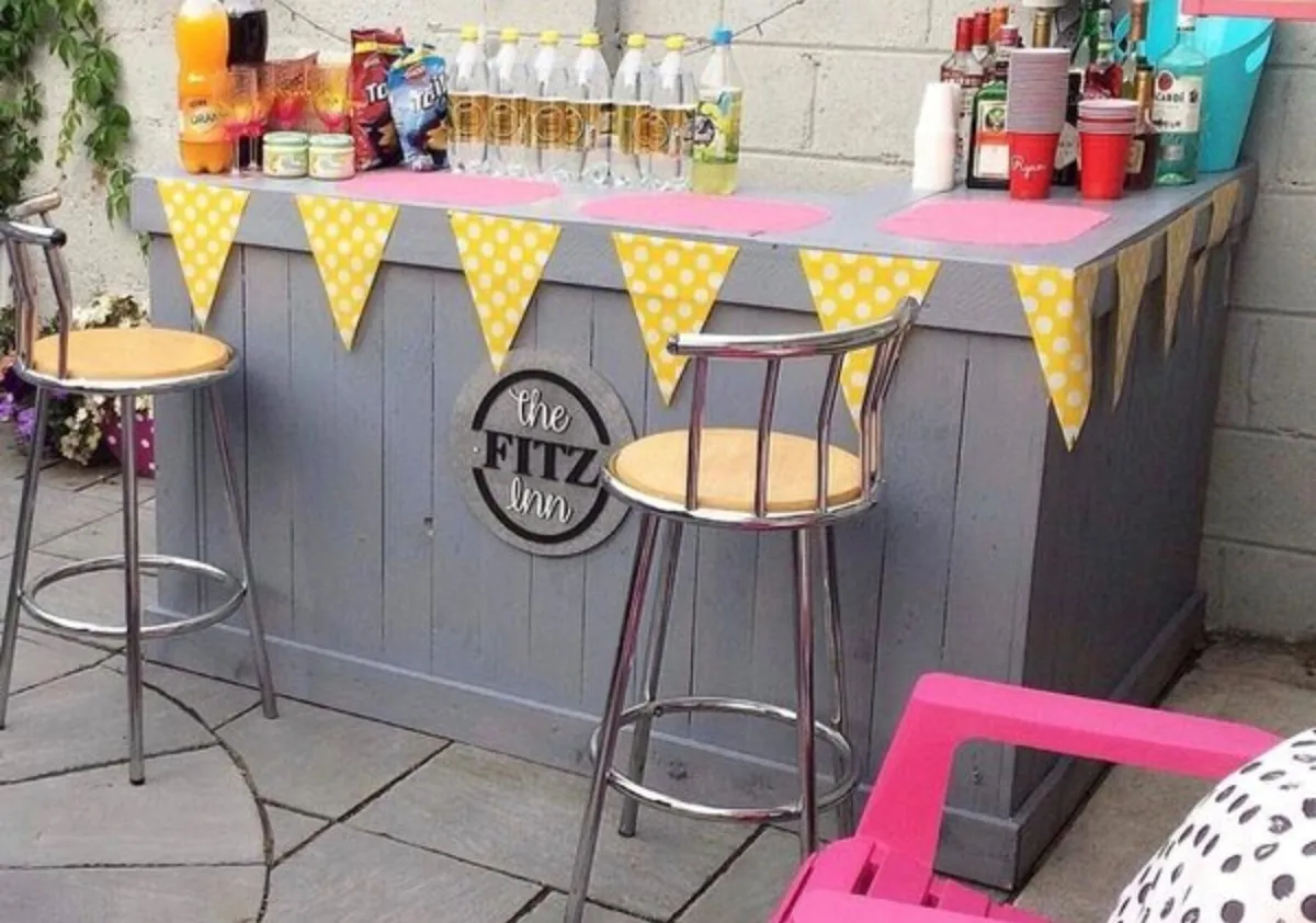 Handmade rustic homebar - Image 4