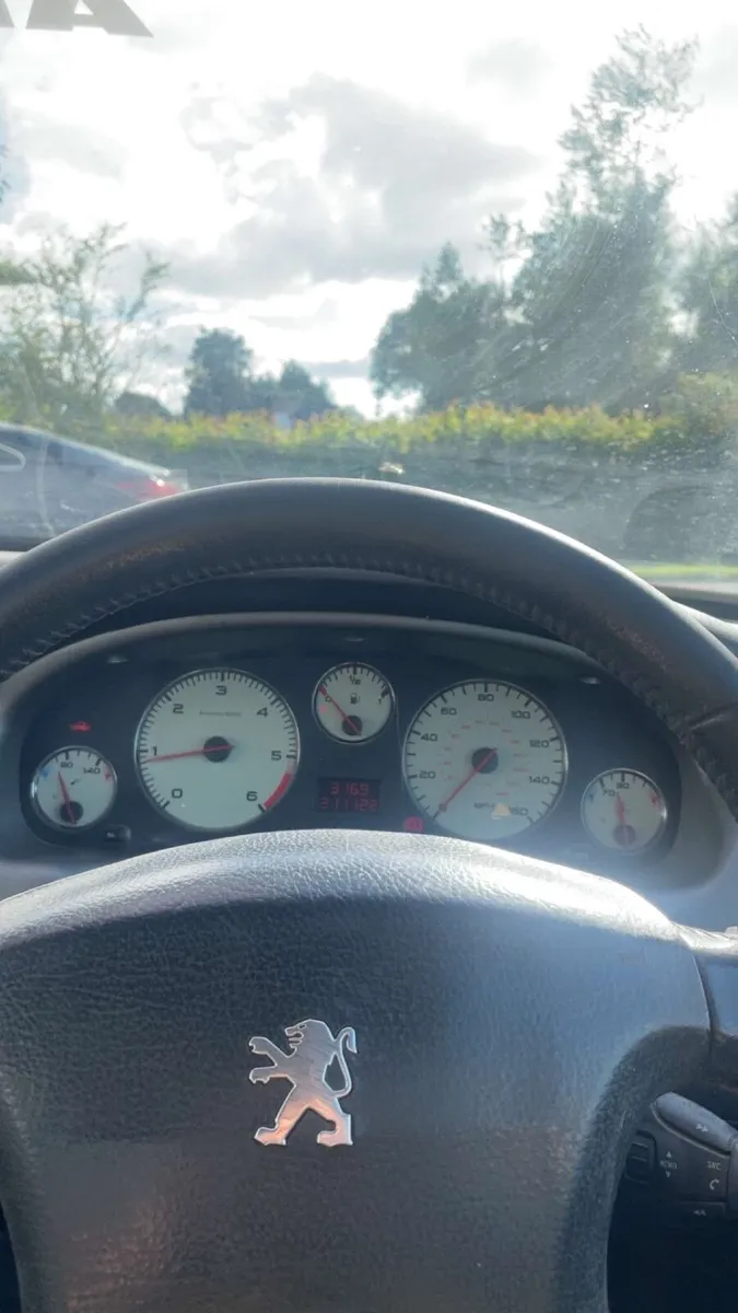 Peugeot 406 2004 - Image 4