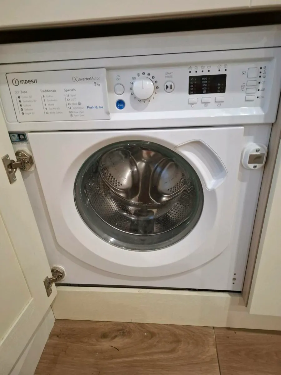 Indesit 9kg washing machine