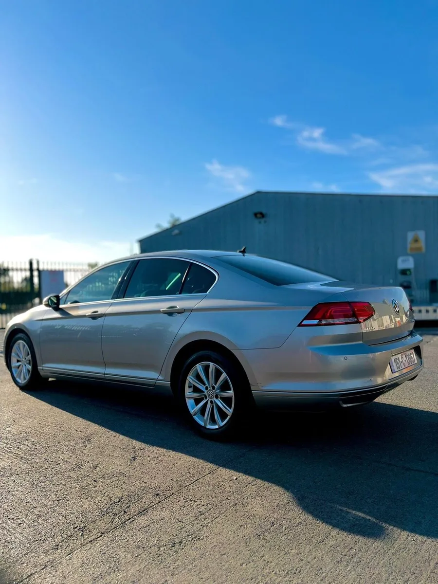 Volkswagen Passat 2.0TDI SE Business Bluemotion - Image 4