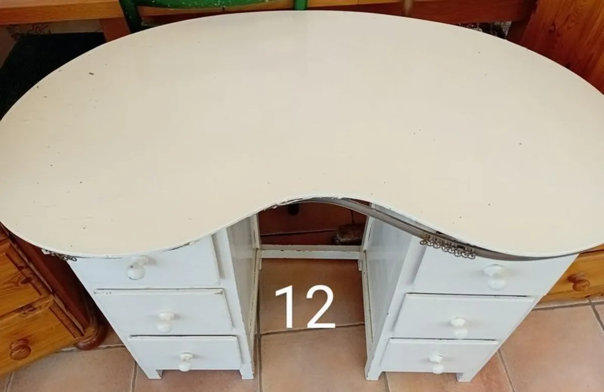 Old Dressing table for refurb - Image 2