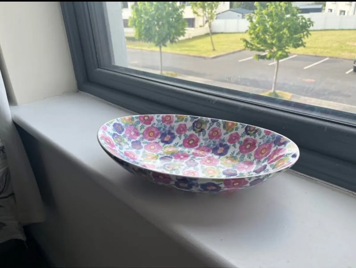 Shannonbridge Pottery Boat Bowl - Image 1