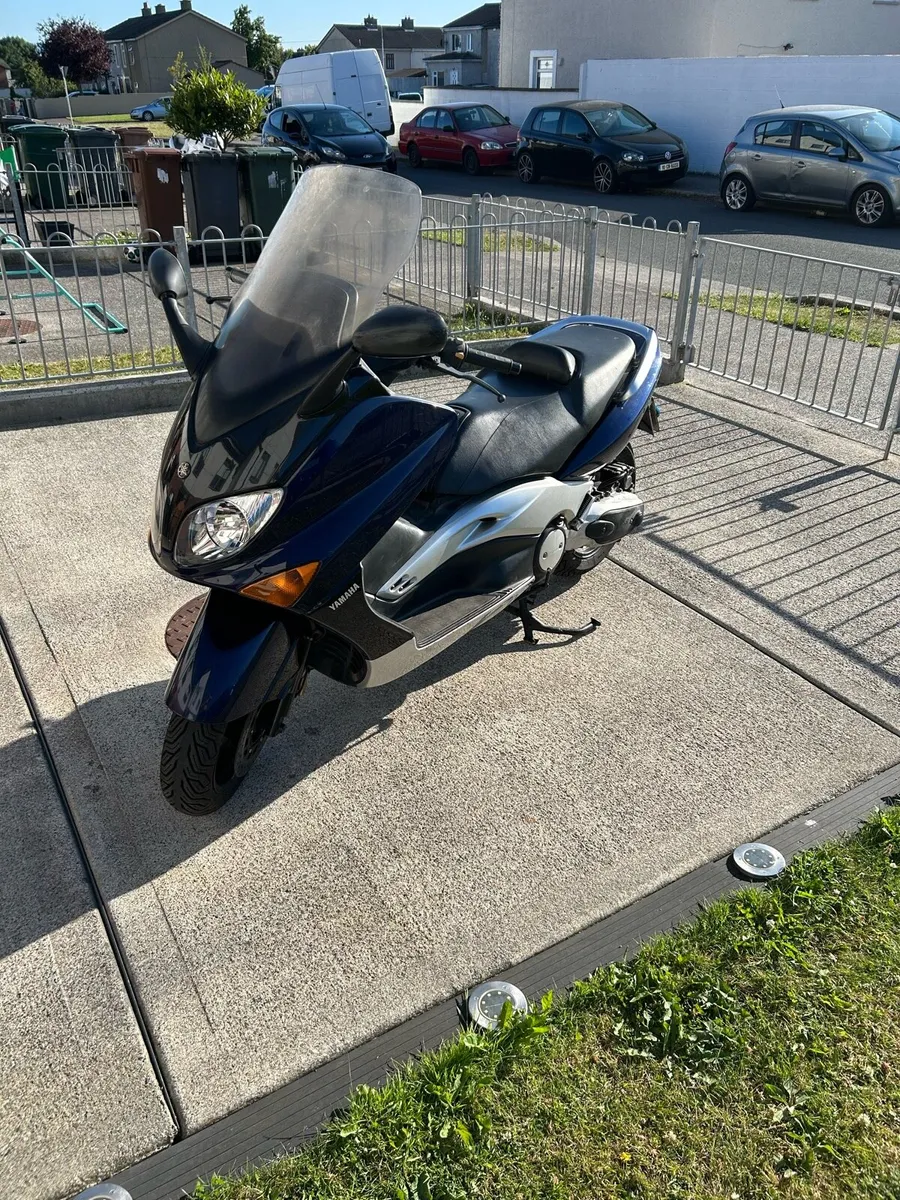 2004 Yamaha T-Max 500cc - Image 1