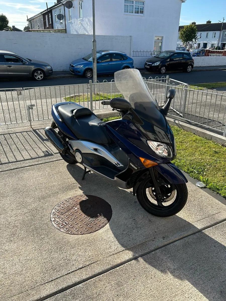 2004 Yamaha T-Max 500cc - Image 2