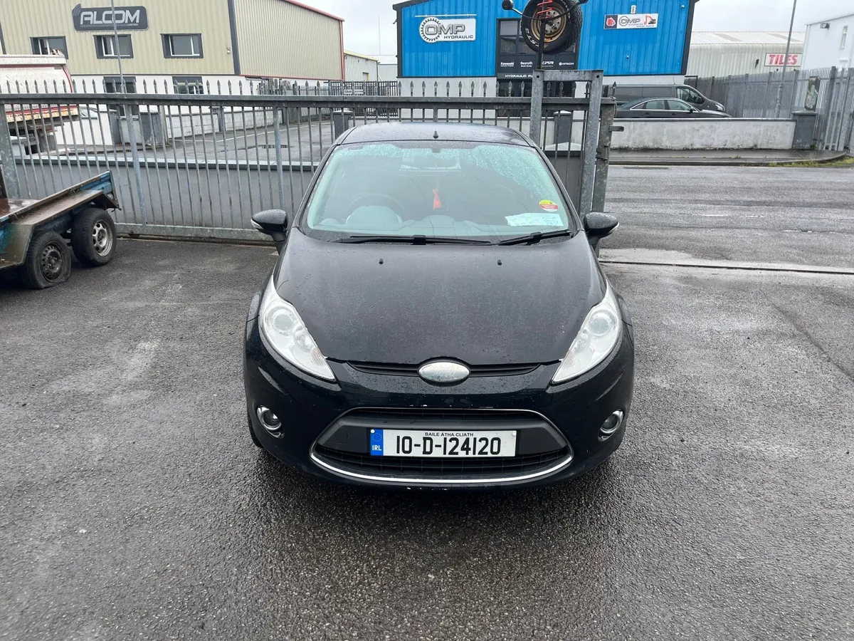 Ford Fiesta 2010 - Image 3
