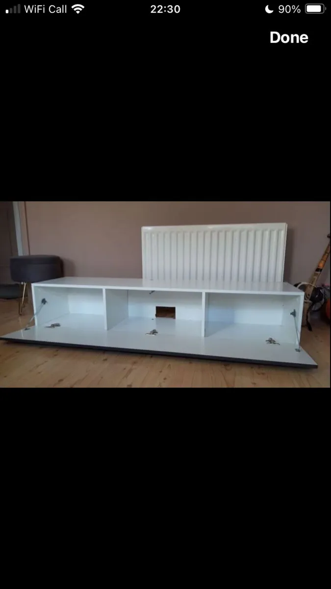Floating tv unit - Image 1