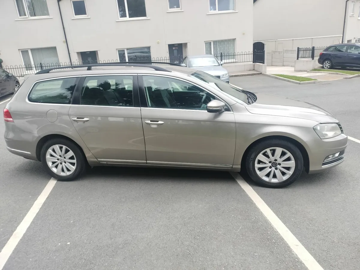 Volkswagen Passat 2013 - Image 4