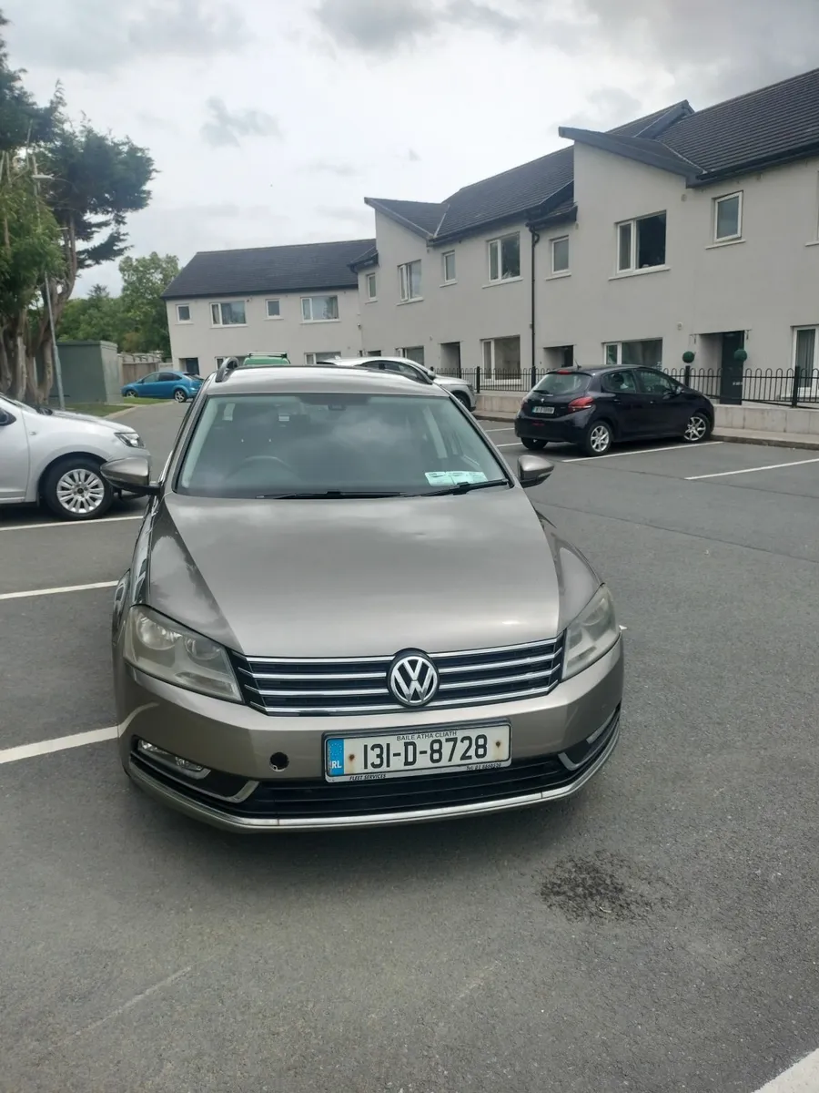 Volkswagen Passat 2013 - Image 1