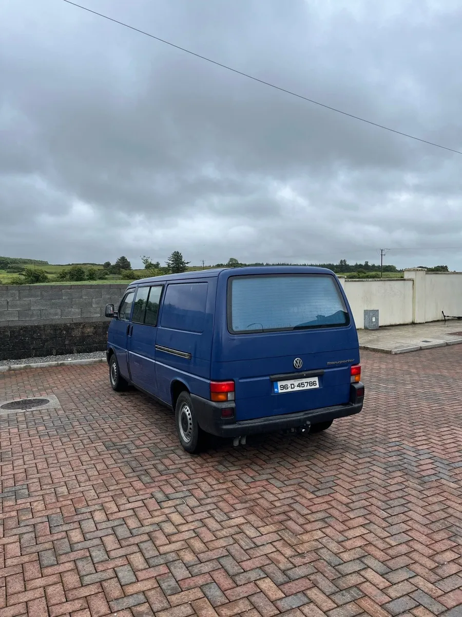 Volkswagen transporter - Image 2