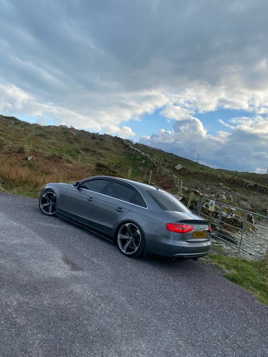Audi A4 - Image 2