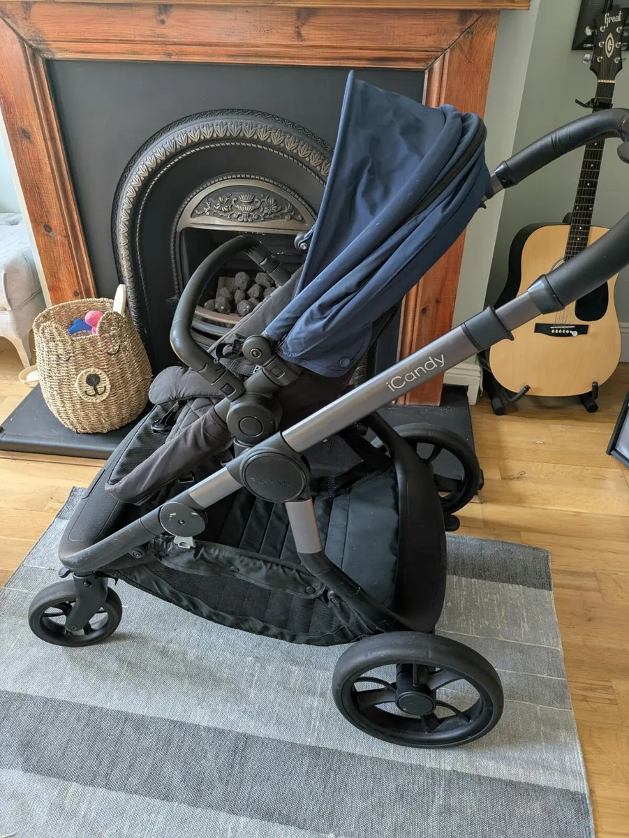 Icandy Buggy /Pram - Image 4