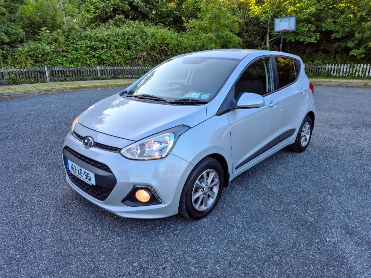 162 HYUNDAi-i10**LOW MILEAGE**LIKE NEW** - Image 2