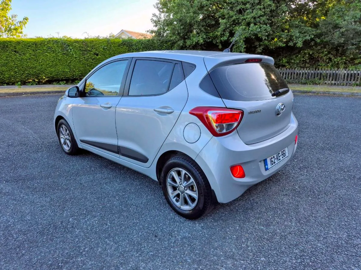 162 HYUNDAi-i10**LOW MILEAGE**LIKE NEW** - Image 4