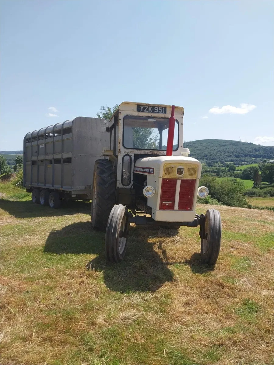 David Brown 990 Tractor - Image 4
