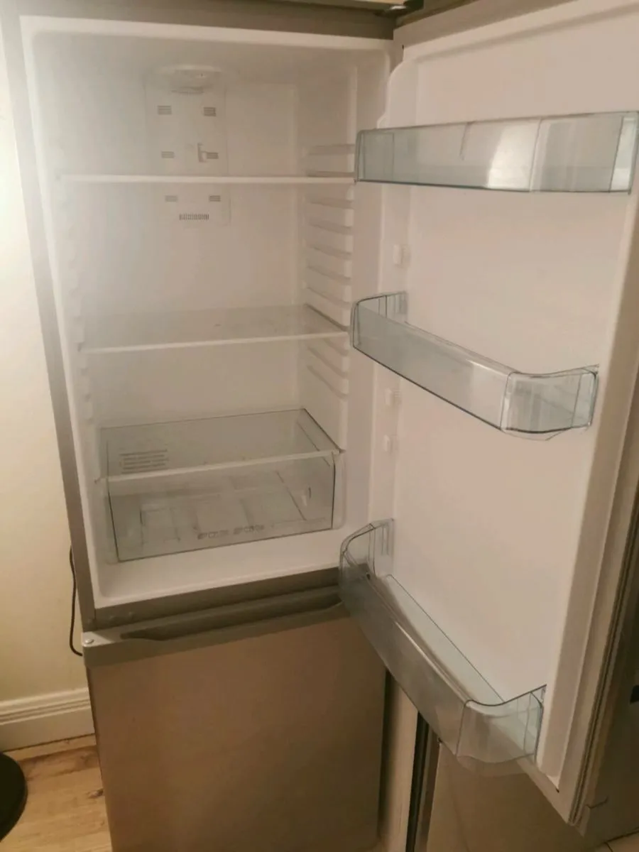 Zanussi Combi Fridge – Excellent Condition - Image 3