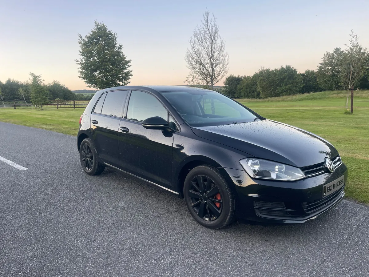 Volkswagen Golf 2013 - Image 1