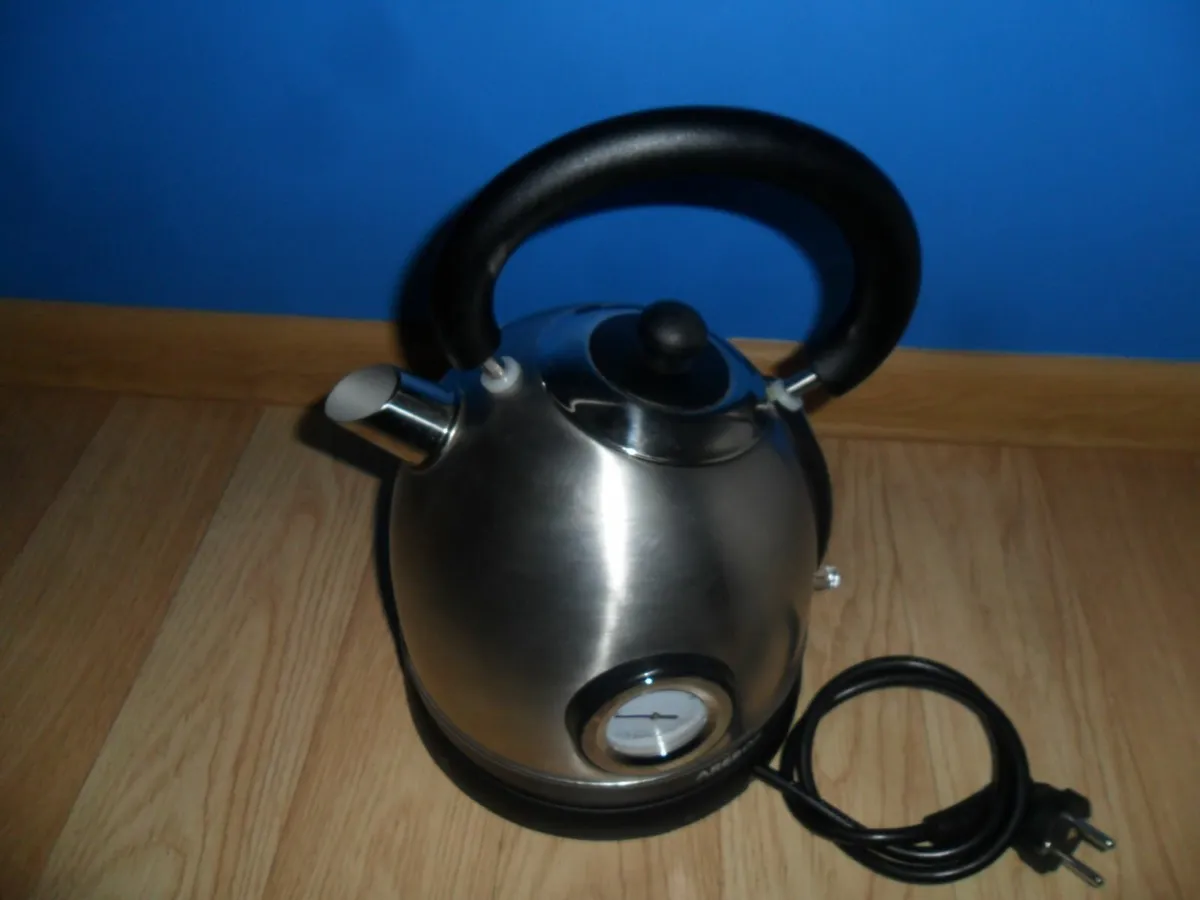 AREBOS AR-HE-WK 3000W Retro Electric Kettle - Image 4