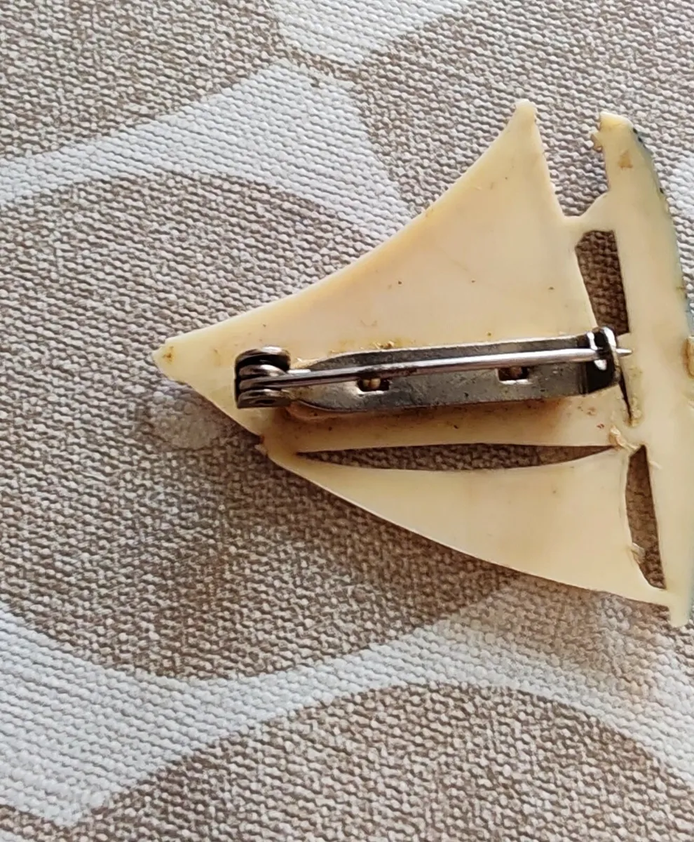 Vintage boat brooch - Image 4