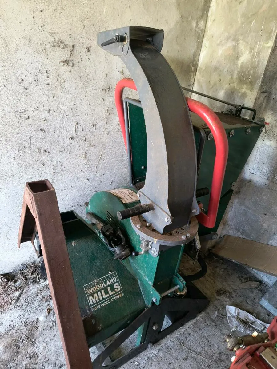 Wood chipper, woodland mills
