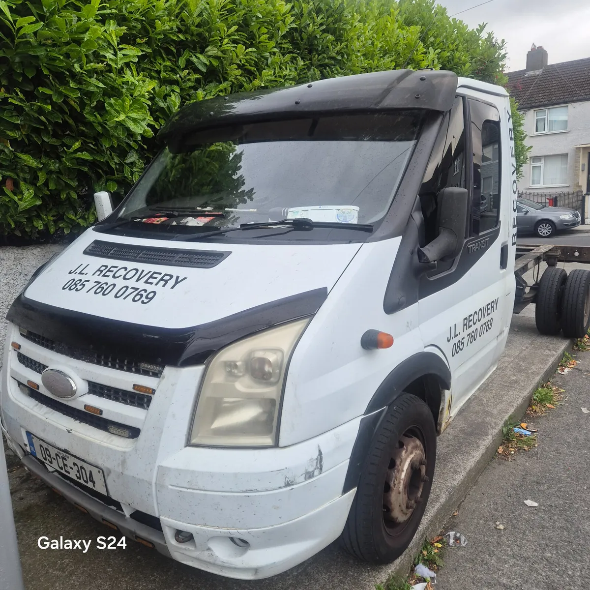 2009 transit 2.4 rwd cab and chassis - Image 2
