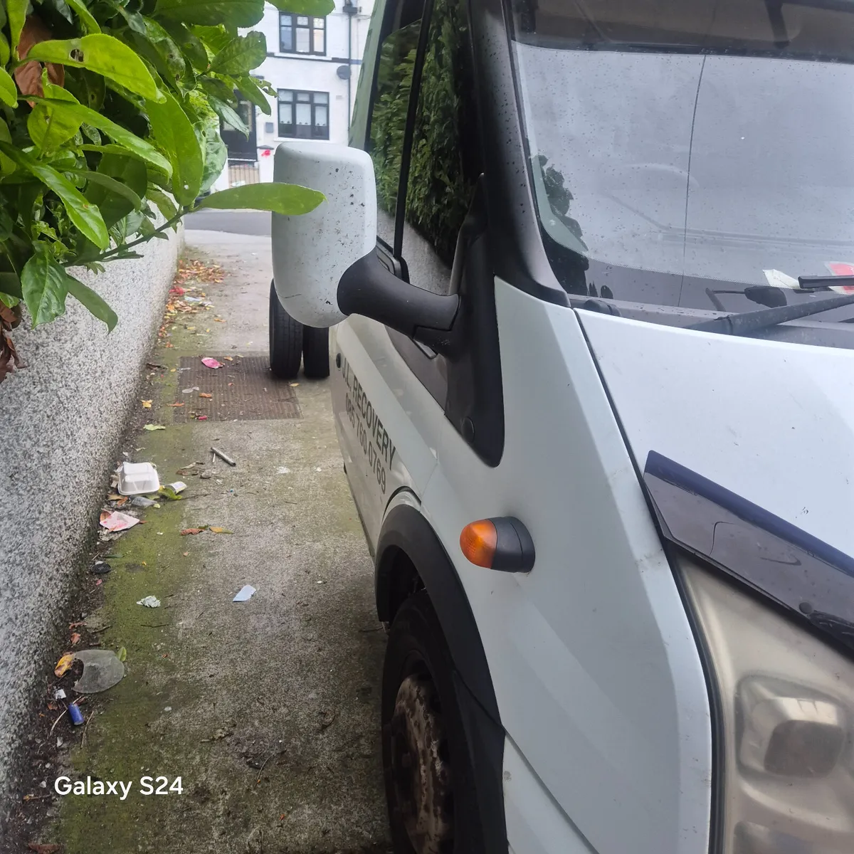 2009 transit 2.4 rwd cab and chassis - Image 3