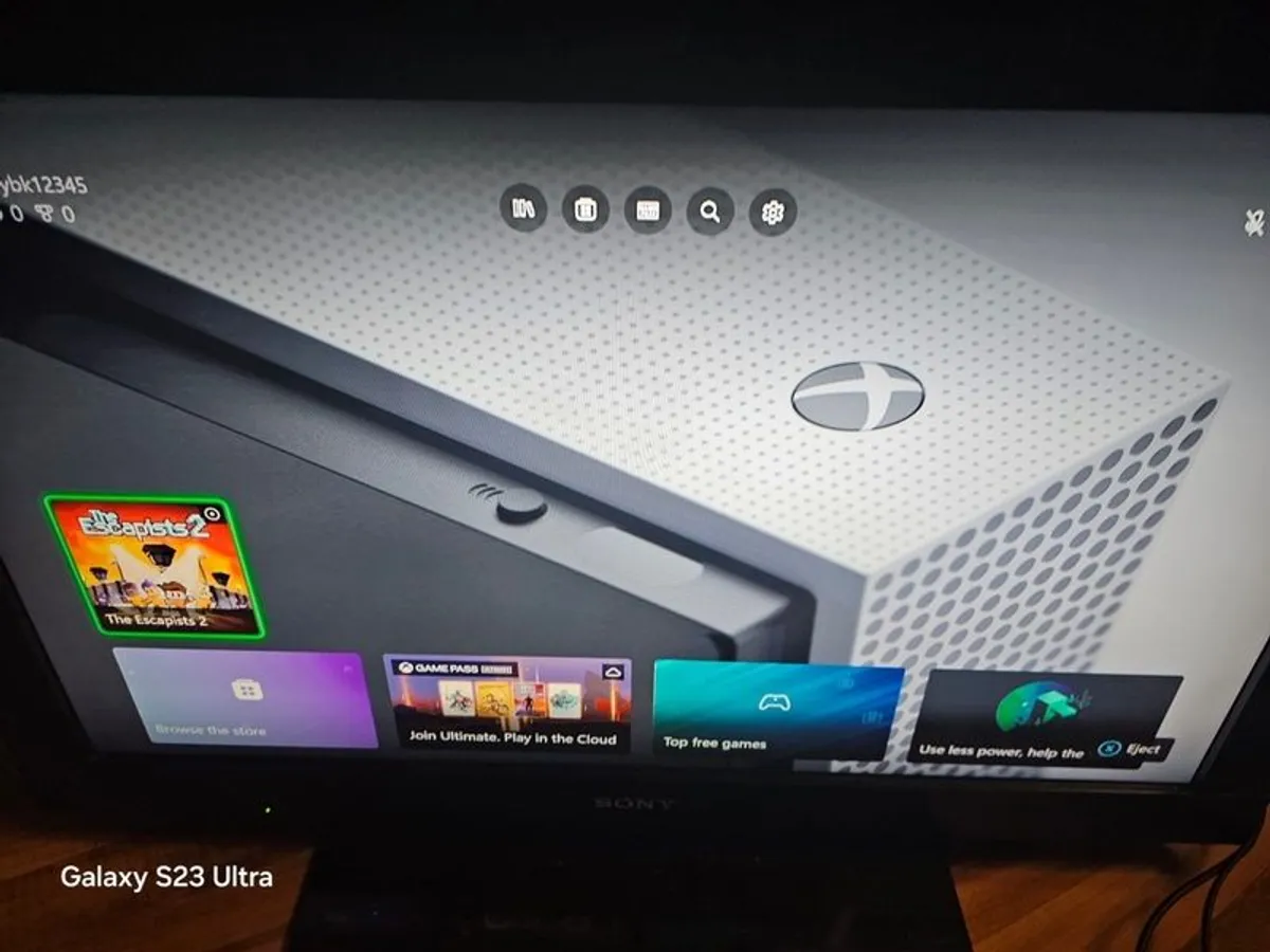Xbox One S with 2 Controllers, games and accessories - Image 2