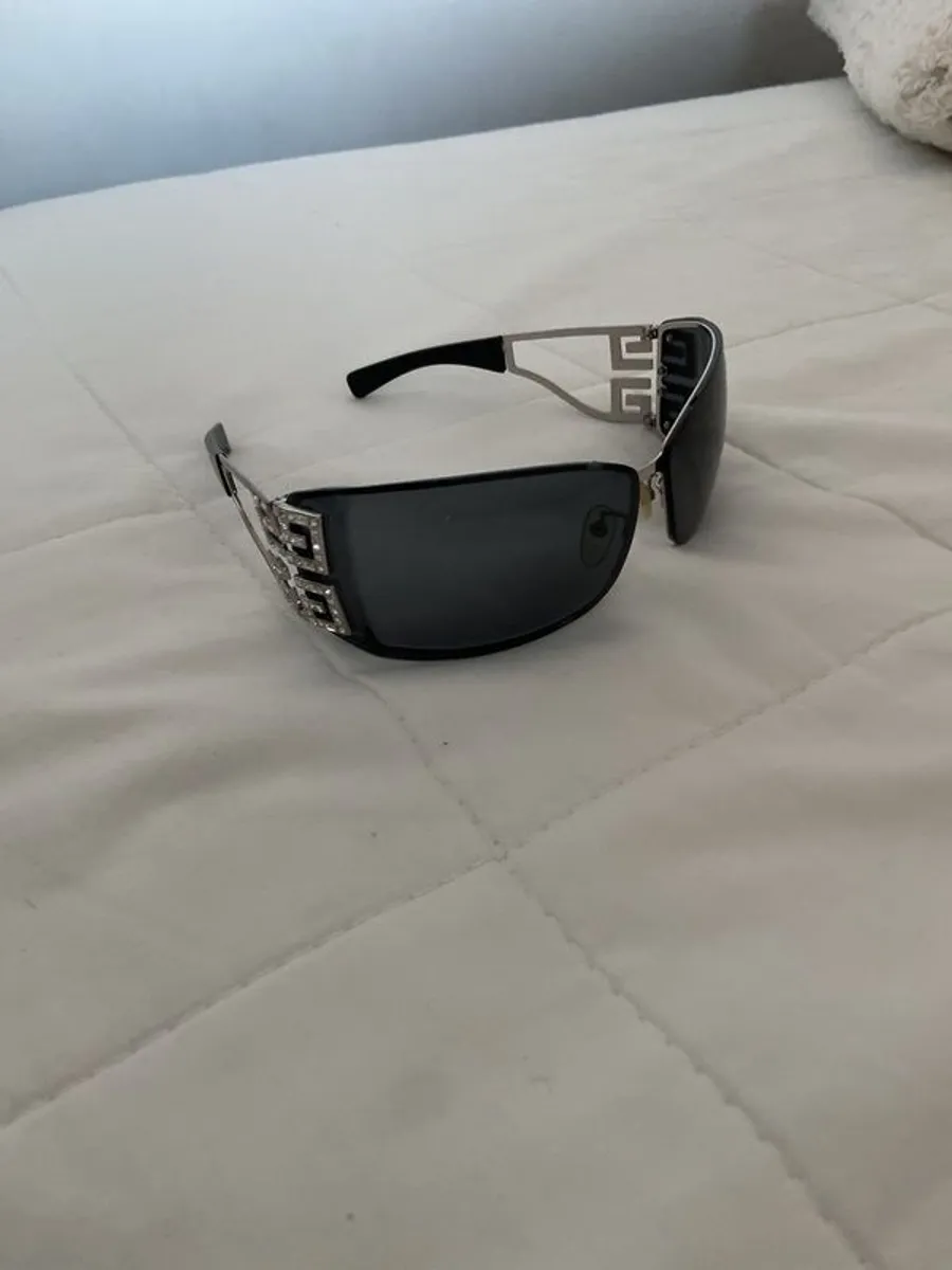 Givenchy Women Sunglasses - Image 1