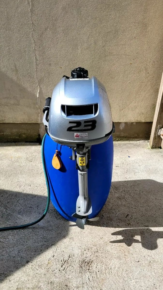2018 honda 2.3hp 4 stroke as new - Image 4