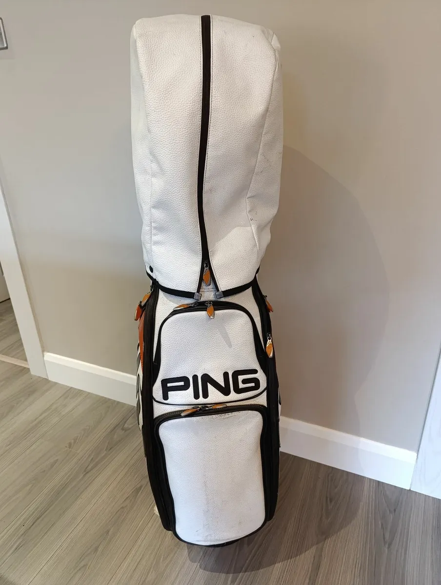 Ping tour golf bag - Image 1