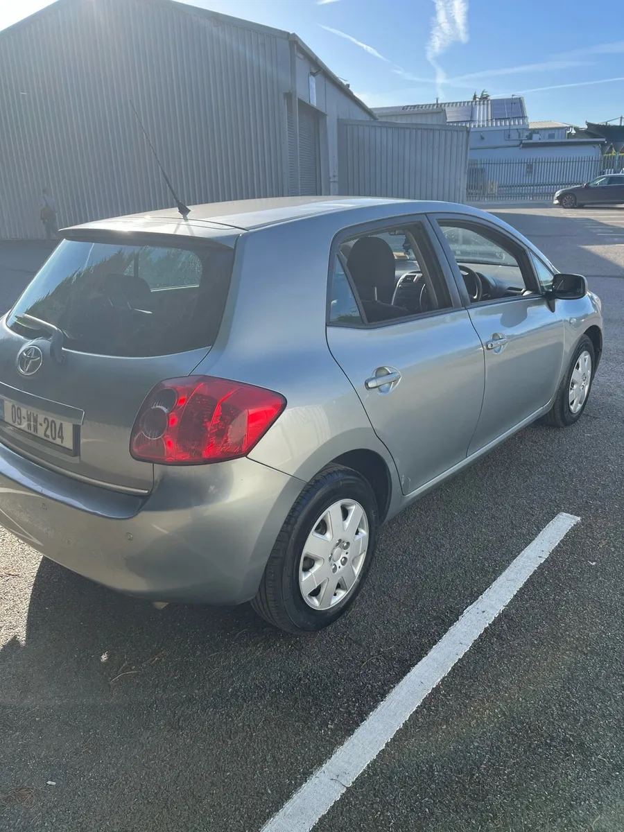 Toyota Auris 1.4 Petrol NCT + TAX - Image 3